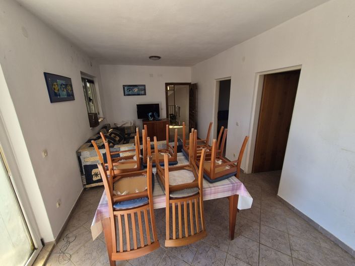 Image No.23-12 Bed Property for sale