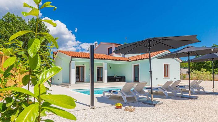 Image No.4-3 Bed Property for sale