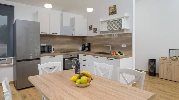 Image No.5-3 Bed Property for sale