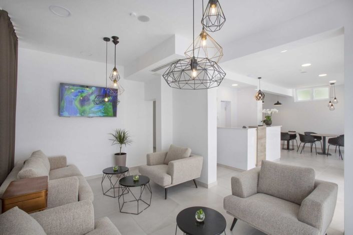 Image No.14-24 Bed Property for sale