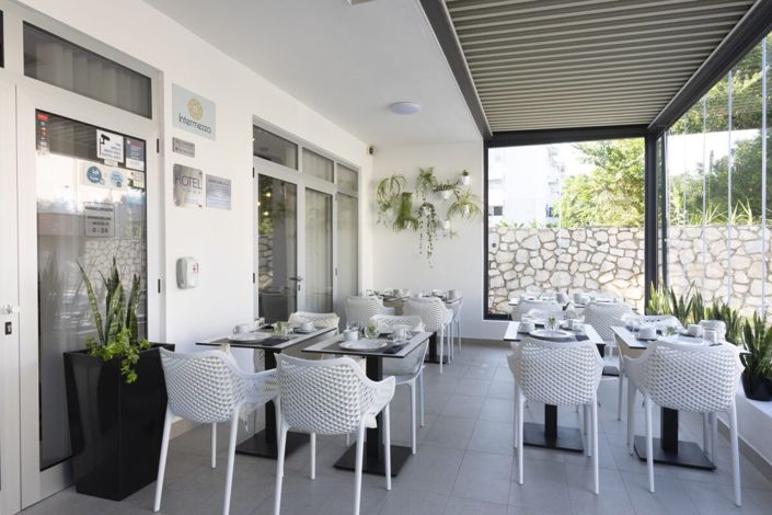 Image No.20-24 Bed Property for sale