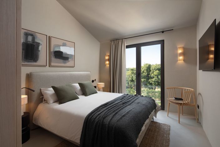 Image No.17-3 Bed Property for sale