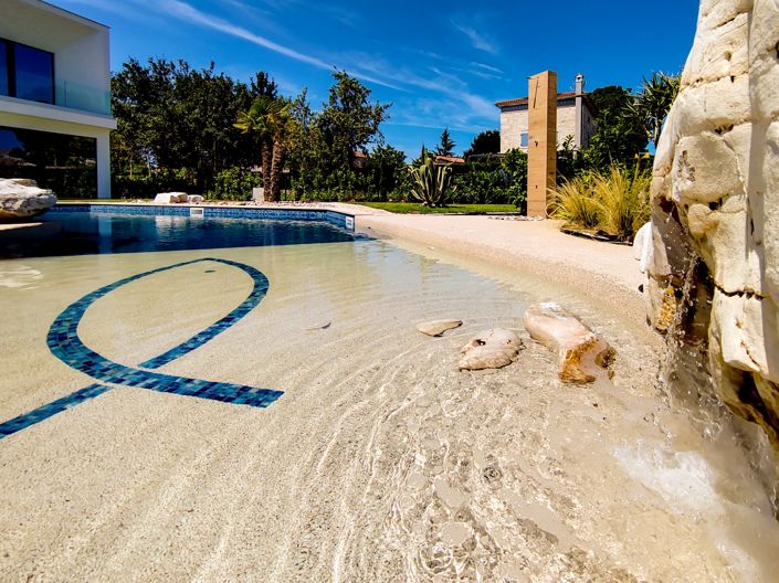 Image No.23-4 Bed Property for sale