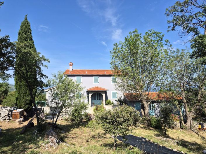 Image No.1-Propriété de 6 chambres à vendre à Labin