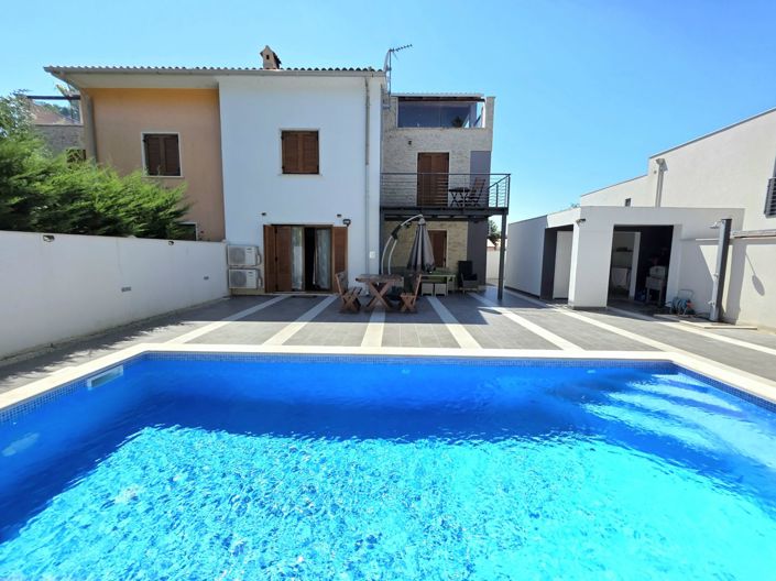 Image No.24-4 Bed Property for sale