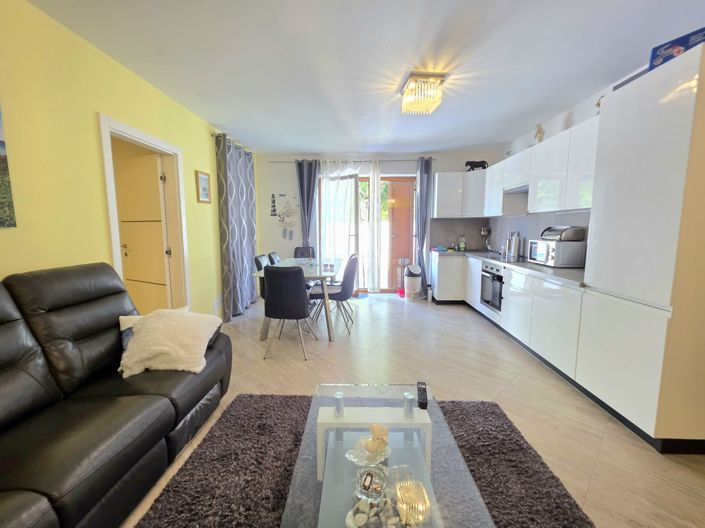 Image No.7-4 Bed Property for sale