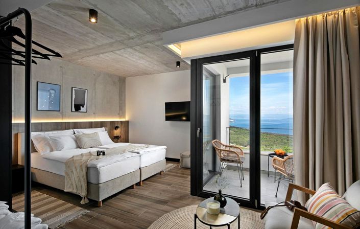 Image No.19-4 Bed Property for sale