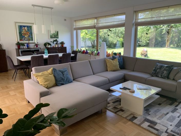 Image No.4-4 Bed Property for sale