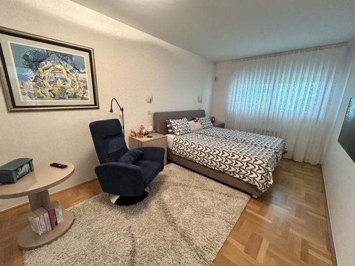 Image No.9-4 Bed Property for sale