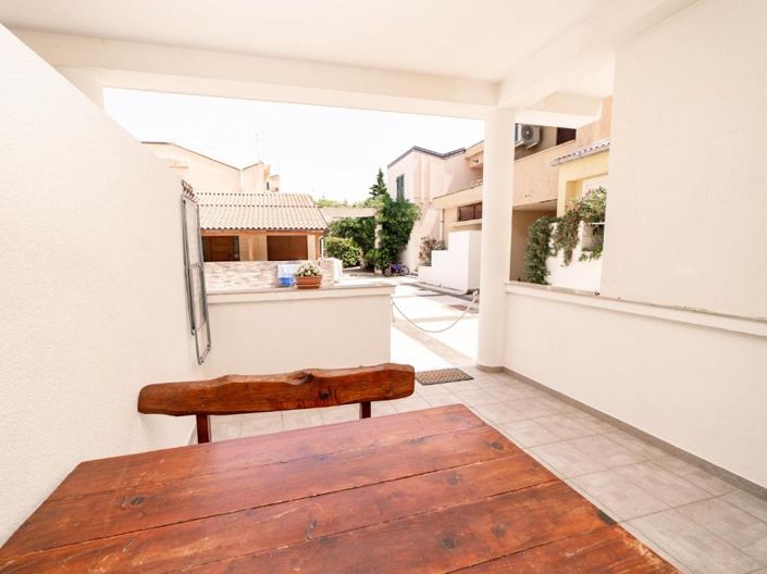 Image No.11-8 Bed Property for sale