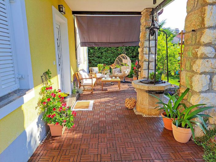 Image No.11-5 Bed Property for sale