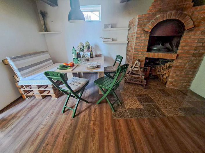 Image No.20-5 Bed Property for sale