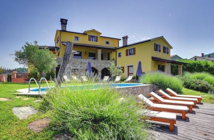 Image No.2-4 Bed Property for sale