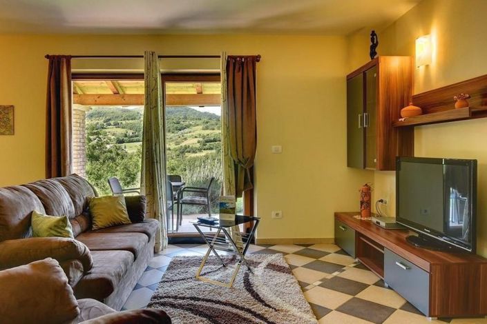 Image No.8-4 Bed Property for sale