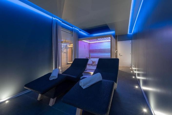 Image No.21-4 Bed Property for sale