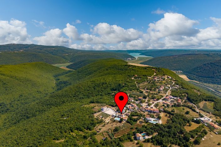 Image No.6-4 Bed Property for sale