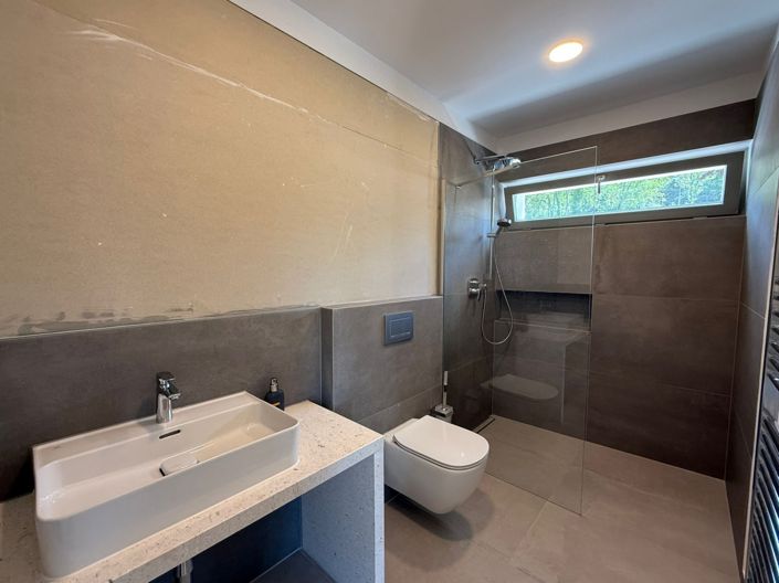 Image No.20-2 Bed Property for sale