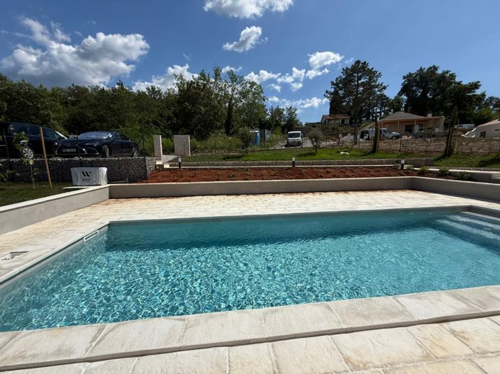 Image No.4-2 Bed Property for sale