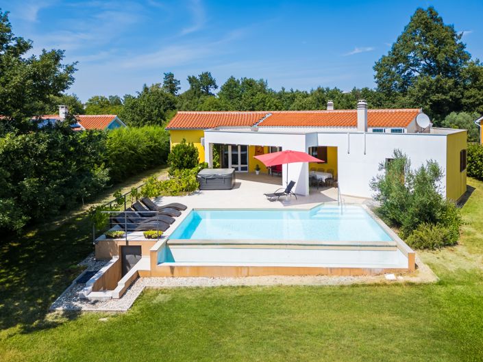 Image No.2-Propriété de 3 chambres à vendre à Svetvincenat