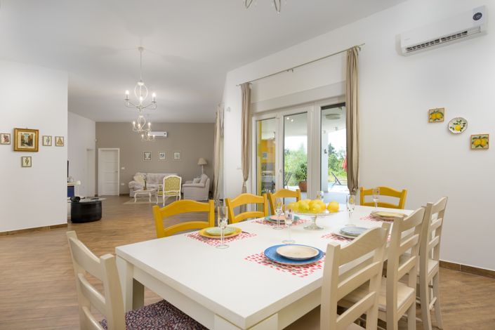 Image No.24-3 Bed Property for sale