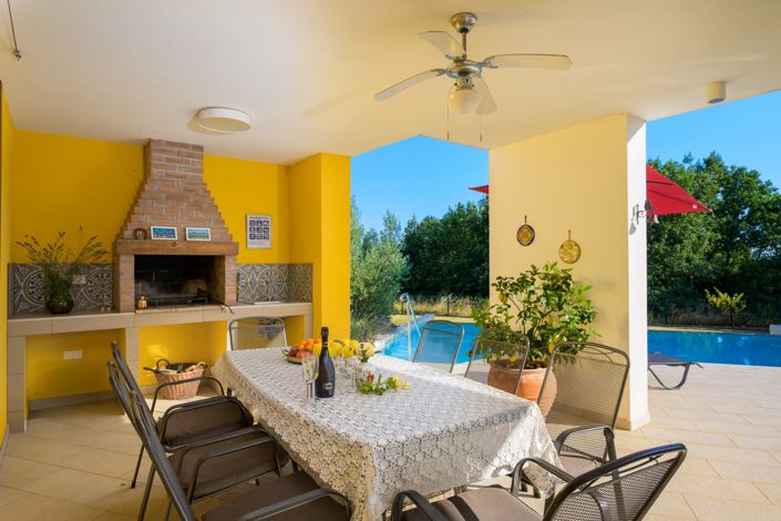 Image No.8-3 Bed Property for sale