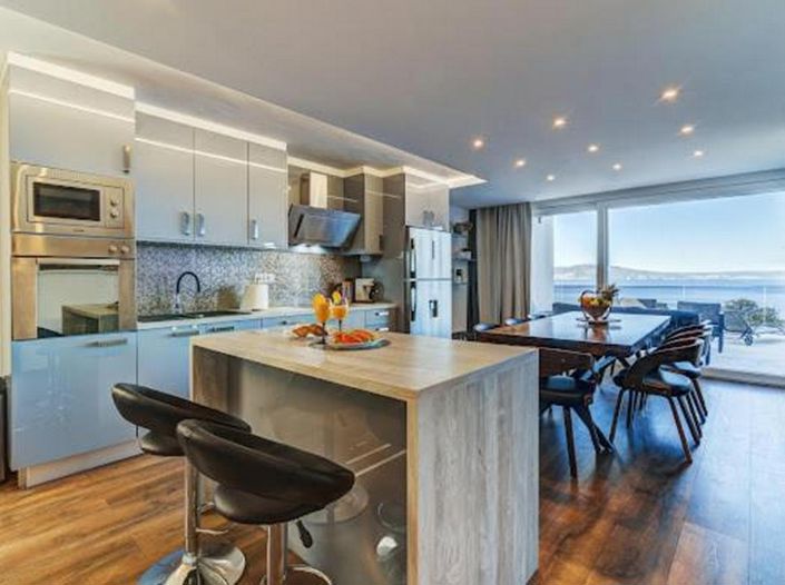 Image No.14-4 Bed Property for sale