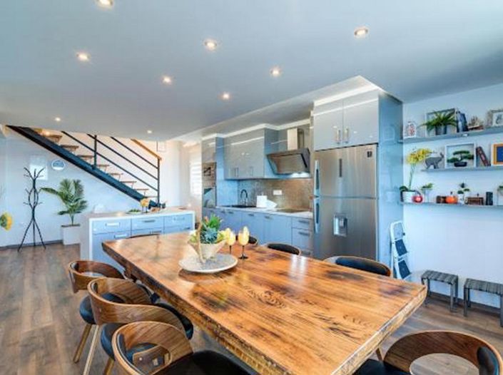 Image No.16-4 Bed Property for sale