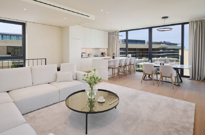 Image No.4-3 Bed Property for sale