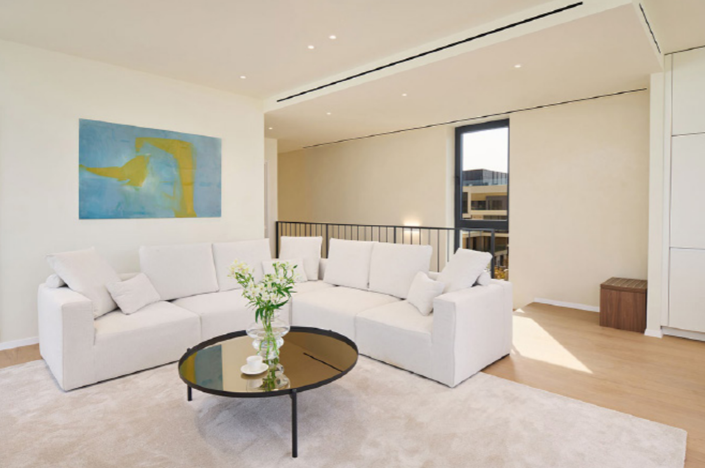 Image No.6-3 Bed Property for sale