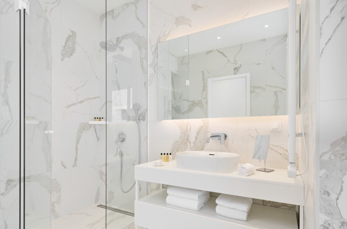 Image No.9-3 Bed Property for sale