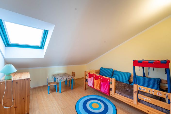 Image No.22-7 Bed Property for sale