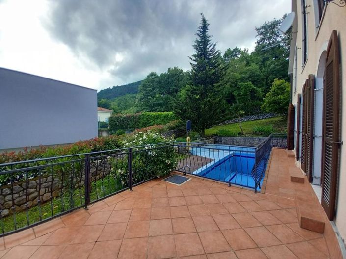 Image No.13-4 Bed Property for sale