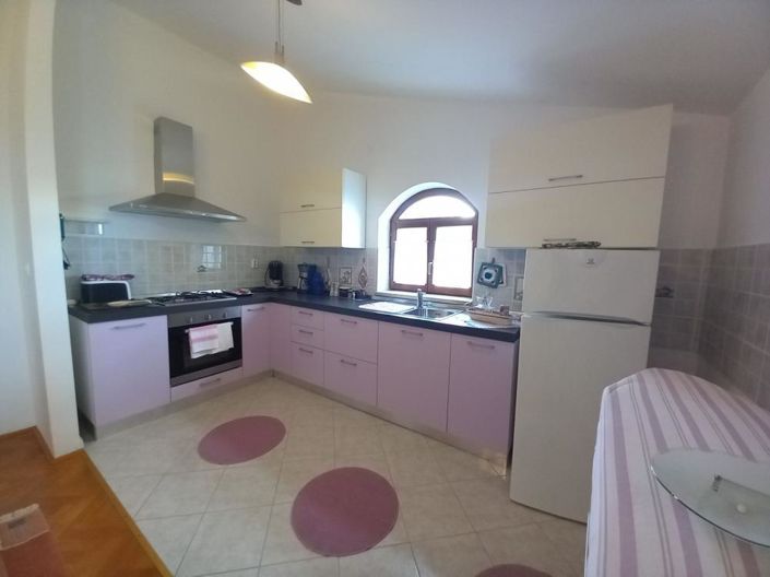 Image No.24-4 Bed Property for sale