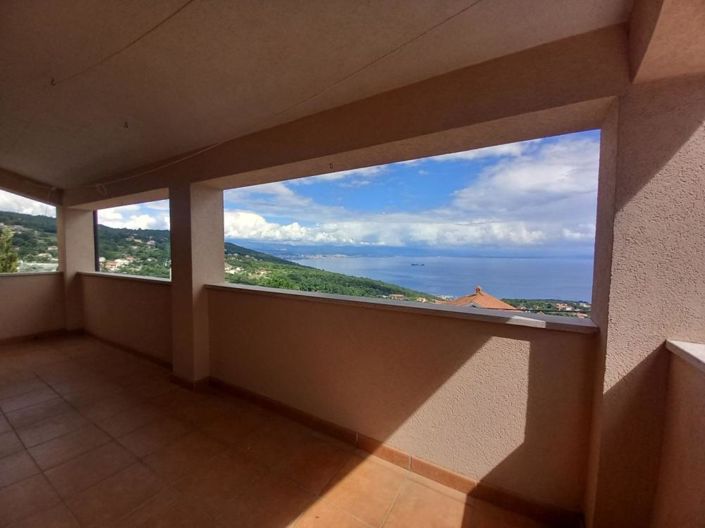 Image No.25-4 Bed Property for sale