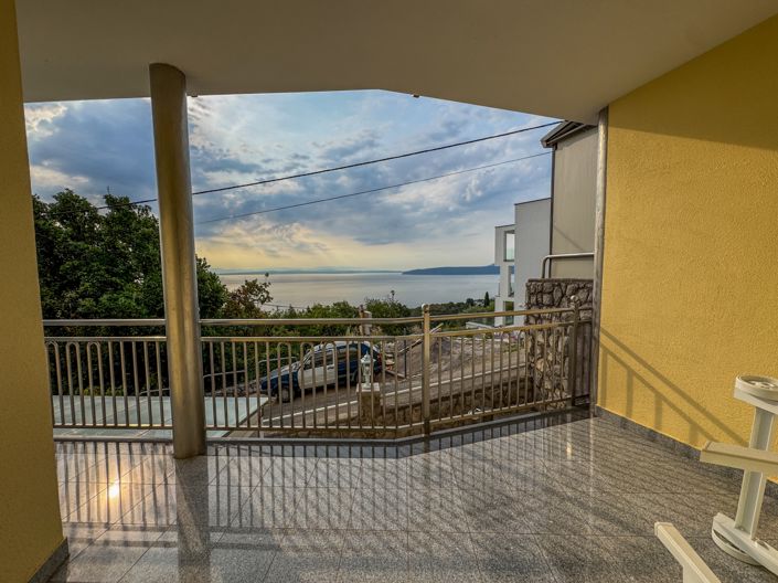 Image No.17-4 Bed Property for sale