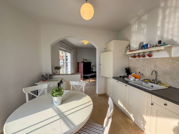 Image No.23-4 Bed Property for sale