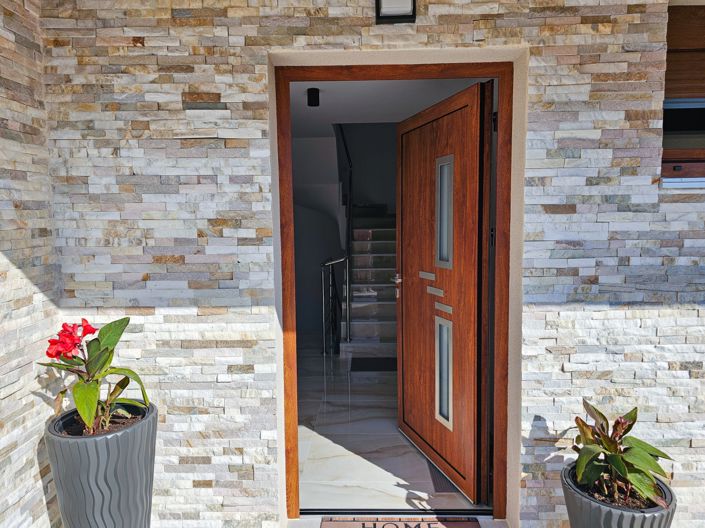 Image No.9-4 Bed Property for sale