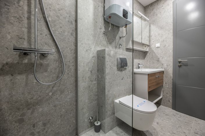 Image No.22-4 Bed Property for sale