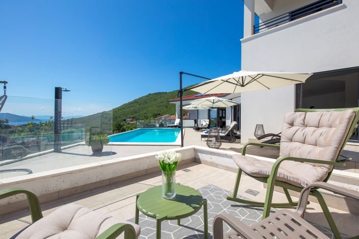 Image No.6-4 Bed Property for sale