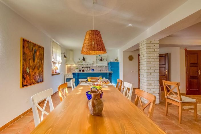 Image No.15-4 Bed Property for sale