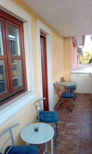 Image No.15-4 Bed Property for sale