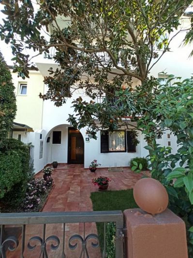 Image No.6-5 Bed Property for sale