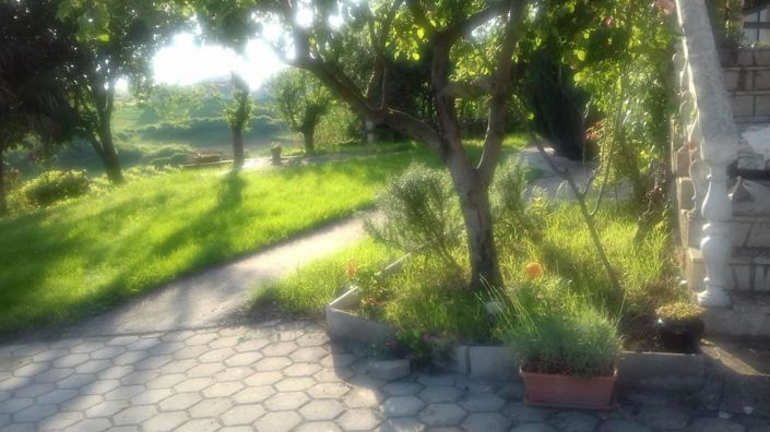 Image No.24-10 Bed Property for sale