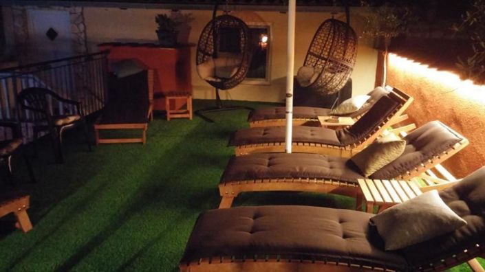 Image No.20-15 Bed Property for sale