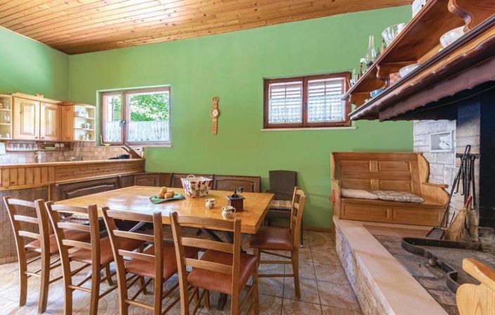 Image No.25-8 Bed Property for sale