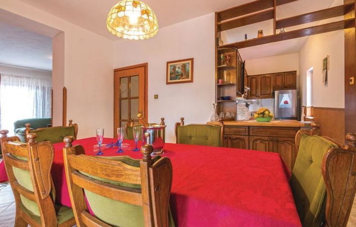 Image No.5-Propriété de 8 chambres à vendre à Pula