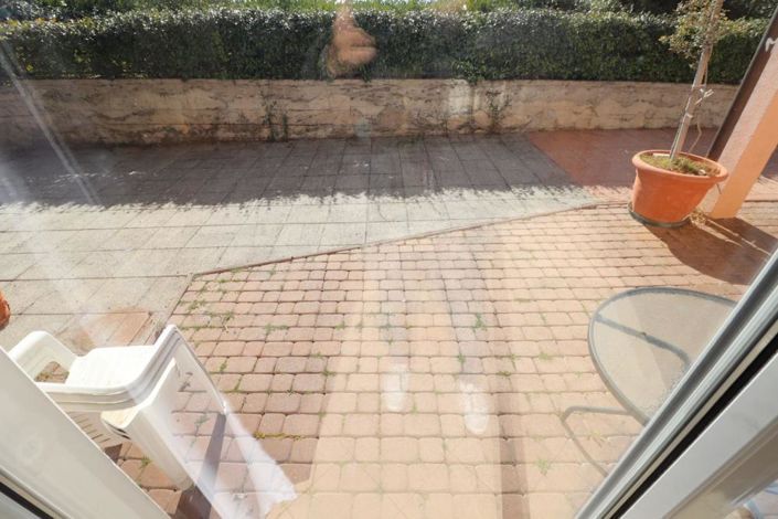 Image No.20-9 Bed Property for sale