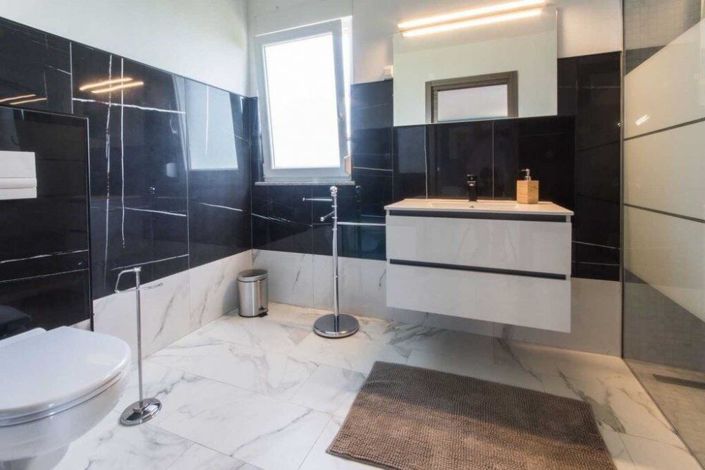 Image No.18-Propriété de 4 chambres à vendre à Labin