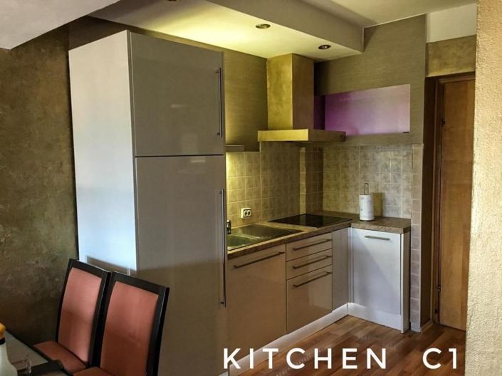 Image No.5-4 Bed Property for sale