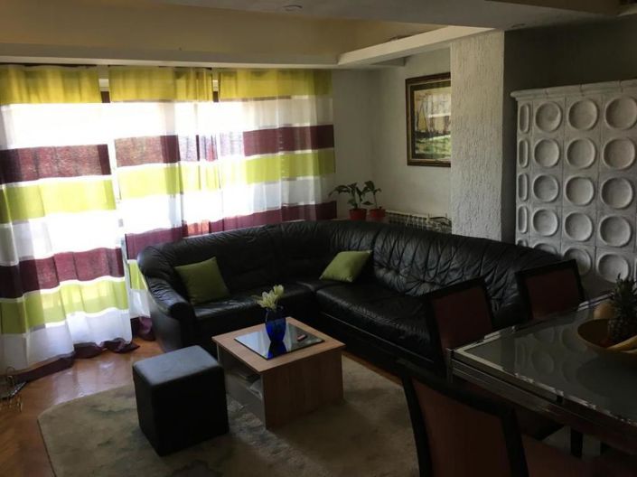 Image No.6-4 Bed Property for sale